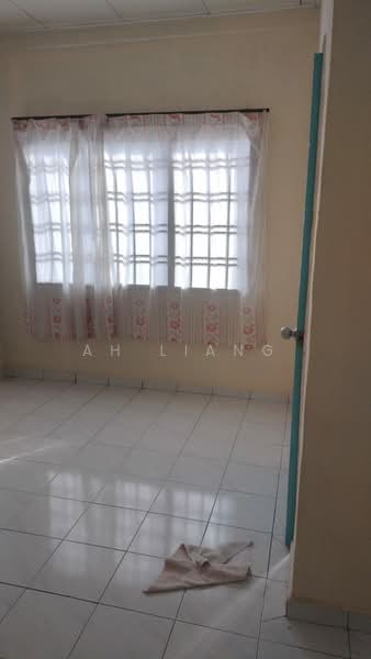 2-storey Terraced House for Sale in Taman Putri Kulai (Kulai) - Ah Liang - Interior - PropertyGuru.com.my
