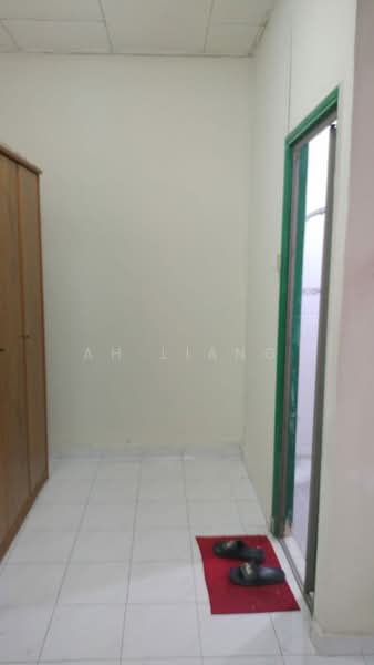 2-storey Terraced House for Sale in Taman Putri Kulai (Kulai) - Ah Liang - Interior - PropertyGuru.com.my