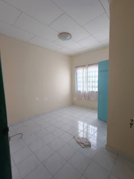 Rumah Teres 2 Tingkat untuk Dijual di Taman Putri Kulai (Kulai) - Ah Liang - Interior - PropertyGuru.com.my