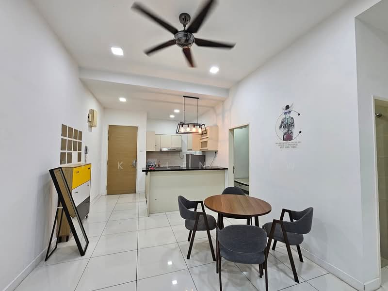 Servis Apartment untuk Dijual di Skypod Residence - Yoke Leng Sew - Dining Room - PropertyGuru.com.my
