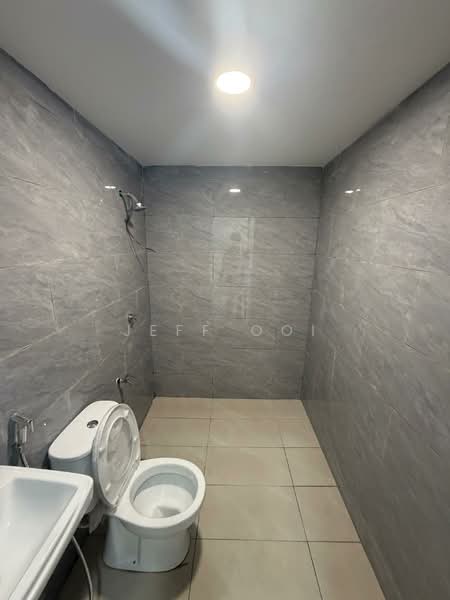 Rumah Teres 1 Tingkat untuk Dijual di Skudai (Johor) - Jeff Ooi - Bathroom - PropertyGuru.com.my