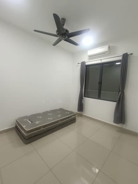 Kondominium untuk Disewa di Sutera Pines - Kim Lee - Bedroom - PropertyGuru.com.my