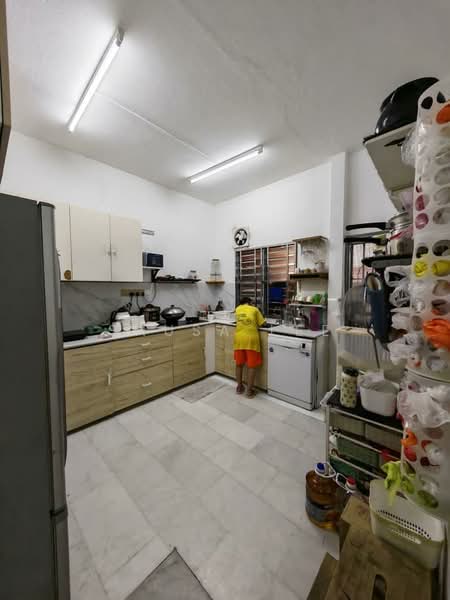 Semi-Detached House for Sale in Taman Johor Jaya (Johor Bahru) - Sausa Lee - PropertyGuru.com.my