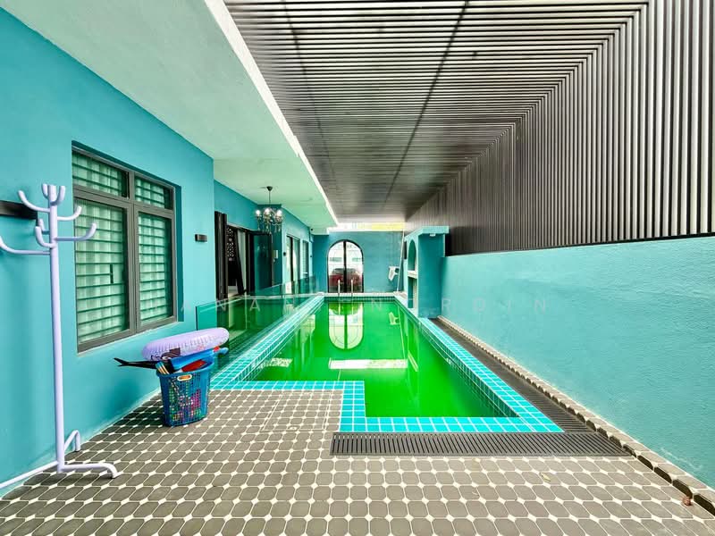 Bungalow for Sale in Kajang (Selangor) - Hanani Nordin - Pool - PropertyGuru.com.my