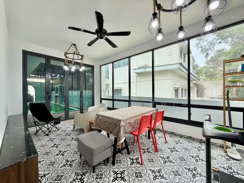 Bungalow for Sale in Kajang (Selangor) - Hanani Nordin - Dining Room - PropertyGuru.com.my