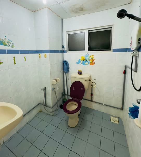 Condominium for Rent at Residensi Sateria - Michelle Tan - Bathroom - PropertyGuru.com.my