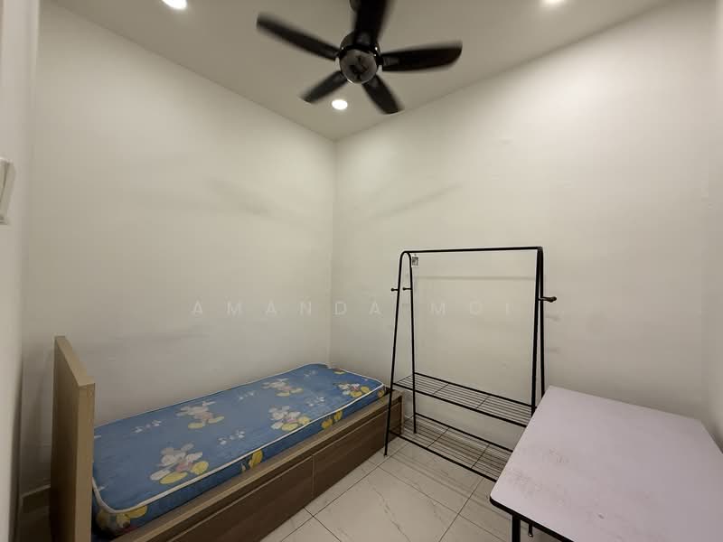 Rumah Teres 2 Tingkat untuk Disewa di Taman Mount Austin (Tebrau) - Amanda Moi - Bedroom - PropertyGuru.com.my