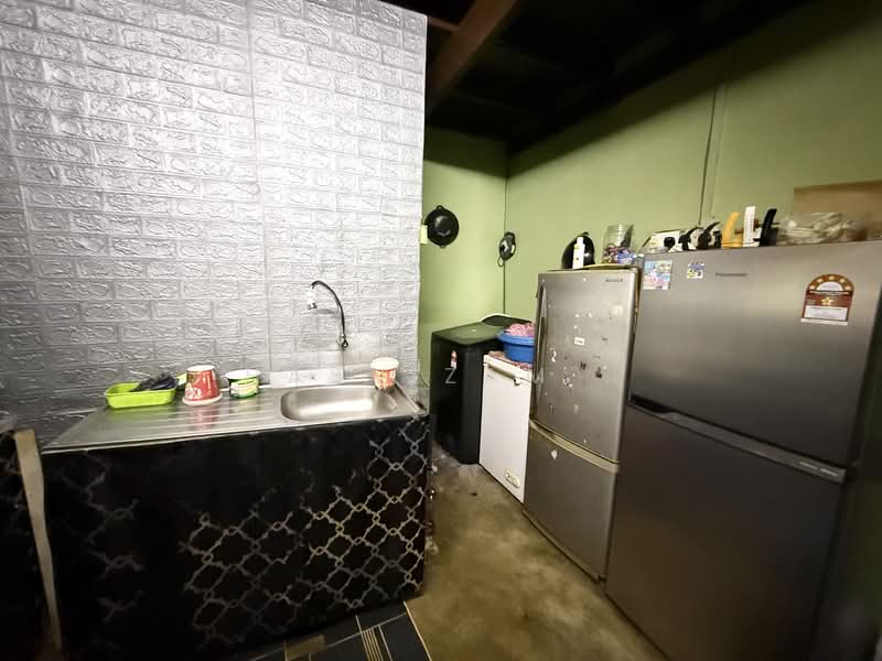 Rumah Kluster untuk Dijual di Seberang Jaya (Penang) - Hasnizam . - Kitchen - PropertyGuru.com.my
