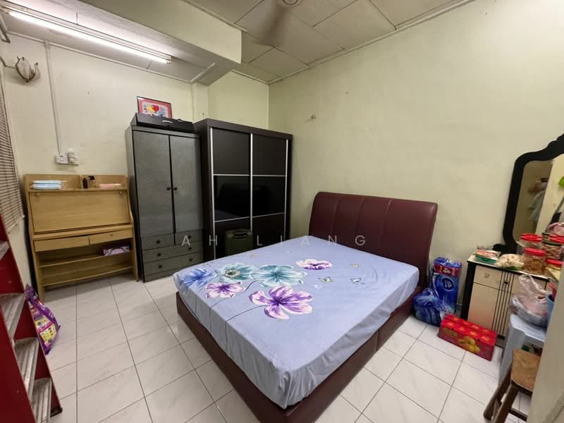 Rumah Teres 1 Tingkat untuk Dijual di Skudai (Johor) - Ah Liang - Bedroom - PropertyGuru.com.my