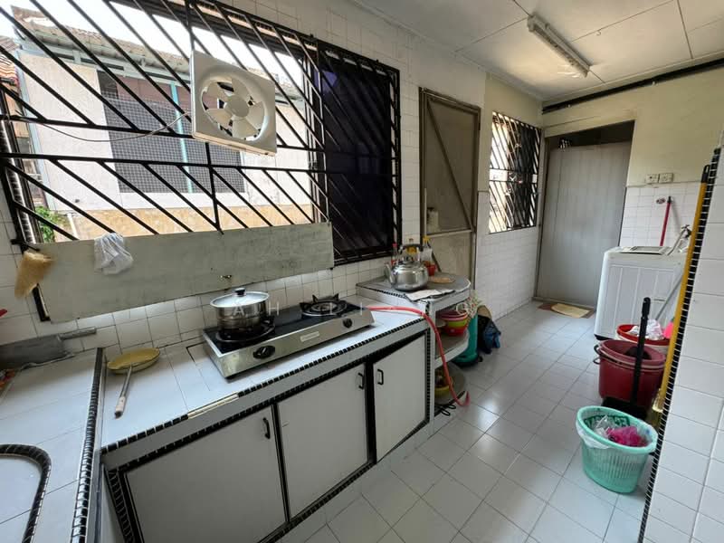 Rumah Teres 1 Tingkat untuk Dijual di Skudai (Johor) - Ah Liang - Kitchen - PropertyGuru.com.my