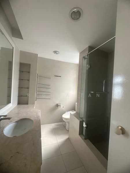 Kondominium untuk Disewa di Almaspuri - Regina Tan - Bathroom - PropertyGuru.com.my