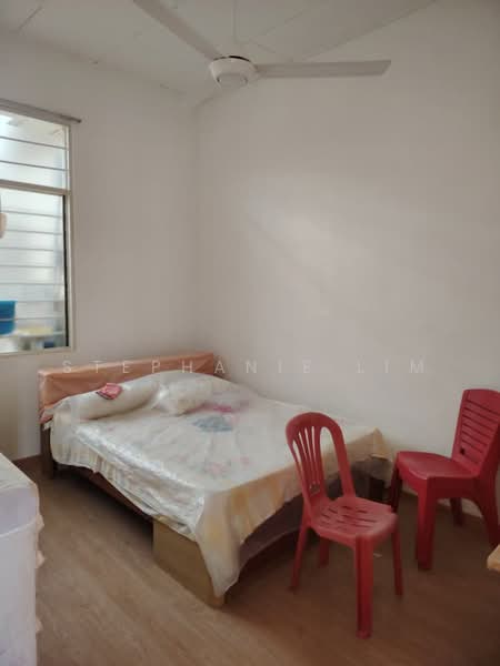 Terraced House for Rent in Jelutong (Penang) - Stephanie Lim - Bedroom - PropertyGuru.com.my