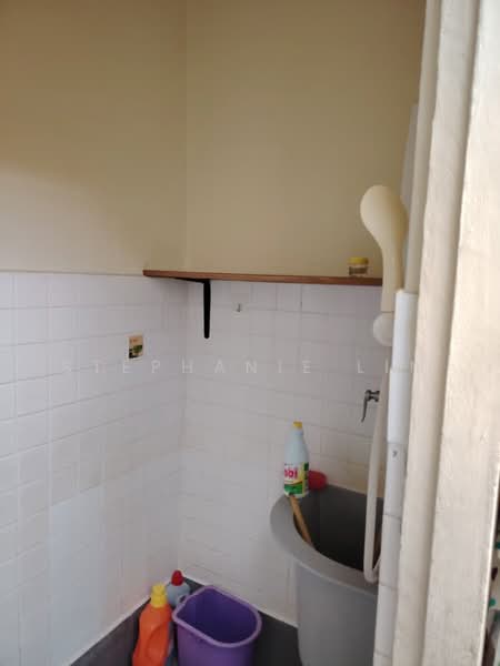 Terraced House for Rent in Jelutong (Penang) - Stephanie Lim - Bathroom - PropertyGuru.com.my