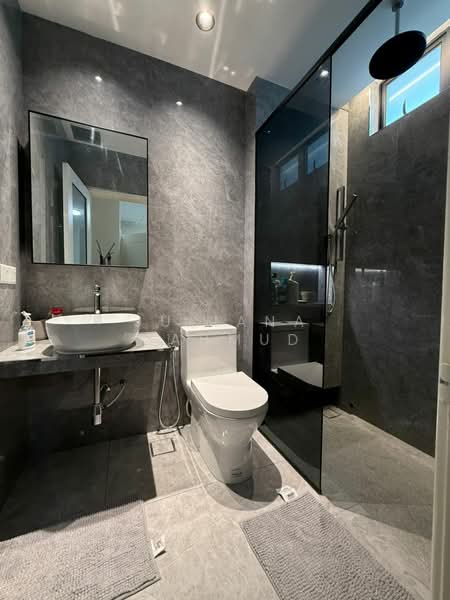 Rumah Teres 2 Tingkat untuk Dijual di Petaling Jaya (Selangor) - Juliana Mahmud - Bathroom - PropertyGuru.com.my