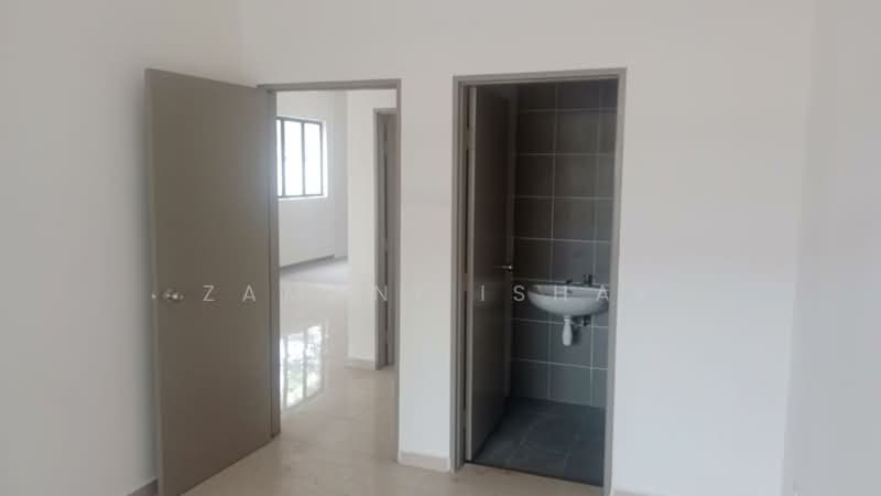 Terraced House for Sale in Bandar Mahkota Banting (Tanjong Duabelas) - Zamani Ishak - Interior - PropertyGuru.com.my