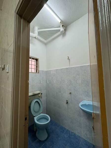Rumah Teres 2 Tingkat untuk Disewa di Klang (Selangor) - Kelly Lim - Bathroom - PropertyGuru.com.my