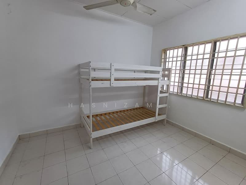 Rumah Teres 2 Tingkat untuk Dijual di Bertam Perdana 3 (Kepala Batas) - Hasnizam . - Bedroom - PropertyGuru.com.my