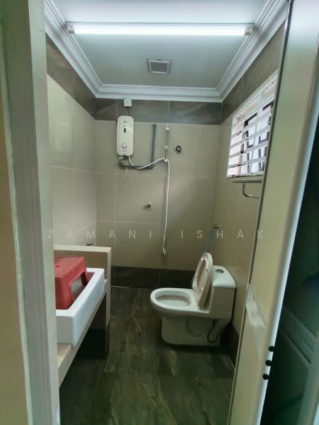 2-storey Terraced House for Sale in Shah Alam (Selangor) - Zamani Ishak - Bathroom - PropertyGuru.com.my