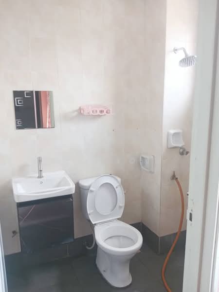 Apartment for Rent at Lumayan Apartment (Bdr Tasik Permaisuri) - Ryan Loke - Bathroom - PropertyGuru.com.my
