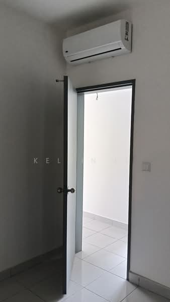 Service Residence for Sale at E'Island Lake Haven - Kelvin Lu - Interior - PropertyGuru.com.my