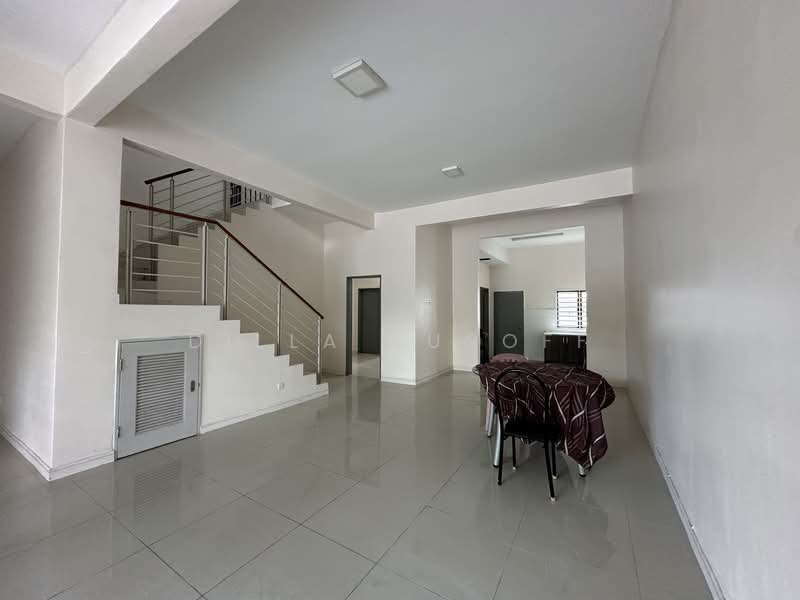 2-storey Terraced House for Sale in Bandar Baru Nilai (Nilai) - DILLA YUSOFF - Interior - PropertyGuru.com.my