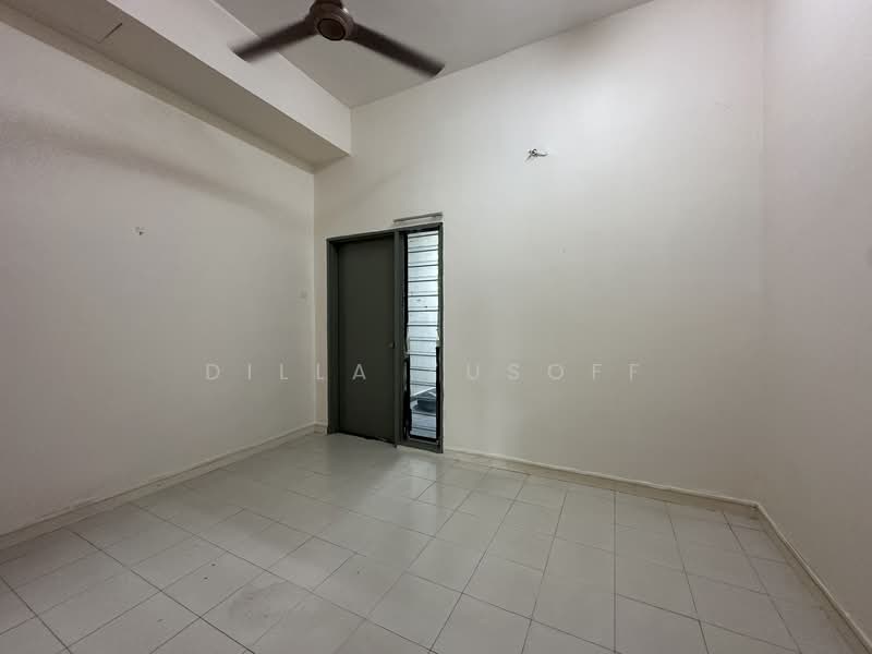 2-storey Terraced House for Sale in Bandar Baru Nilai (Nilai) - DILLA YUSOFF - Interior - PropertyGuru.com.my
