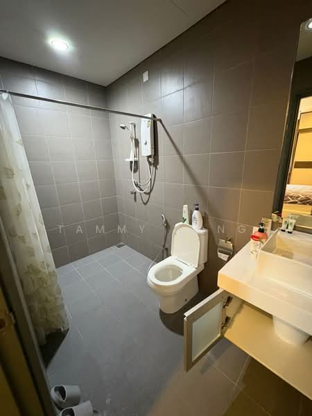 Servis Apartment untuk Disewa di Mercu Summer Suites - Tammy Wong - Bathroom - PropertyGuru.com.my
