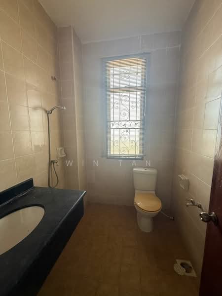 Cluster House for Sale in Kulai (Johor) - Win Tan - Bathroom - PropertyGuru.com.my