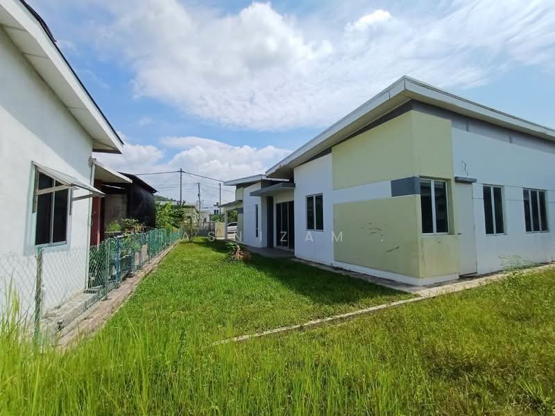 Semi-Detached House for Sale in Sungai Petani (Kedah) - Hasnizam . - Exterior - PropertyGuru.com.my