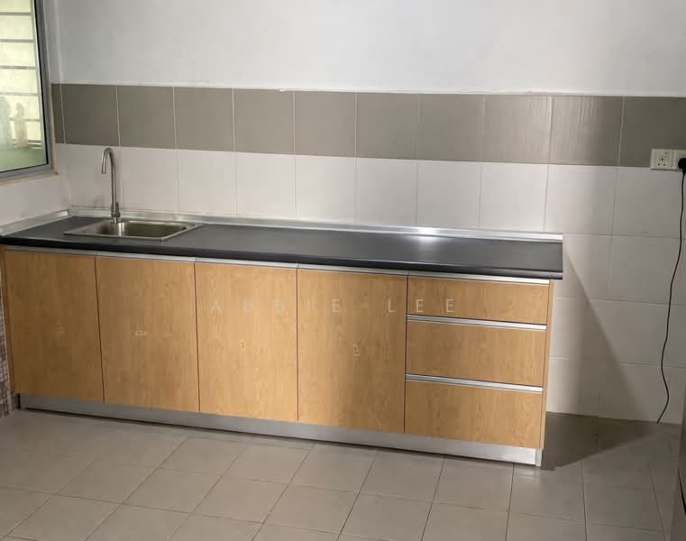 Kediaman Servis untuk Dijual di Garden @ One South - Abbie Lee - Kitchen - PropertyGuru.com.my