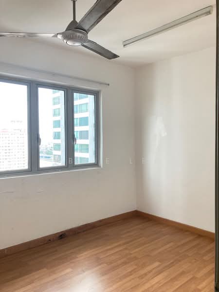 Kediaman Servis untuk Dijual di Garden @ One South - Abbie Lee - Third Bedroom - PropertyGuru.com.my