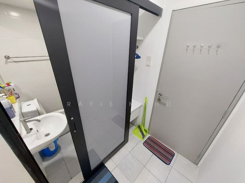 Servis Apartment untuk Dijual di UniSuites @ Kampar - Rafie Mohd - Bathroom - PropertyGuru.com.my