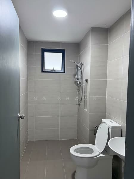 Servis Apartment untuk Disewa di TRIO By Setia - Ng Shawn - Bathroom - PropertyGuru.com.my