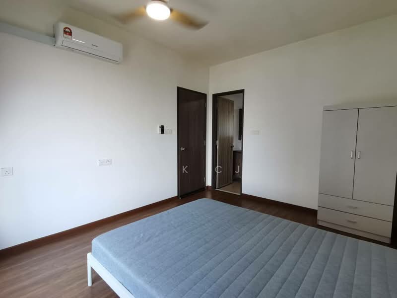 Service Residence for Rent at Country Garden Central Park - Tok CJ - Bedroom - PropertyGuru.com.my