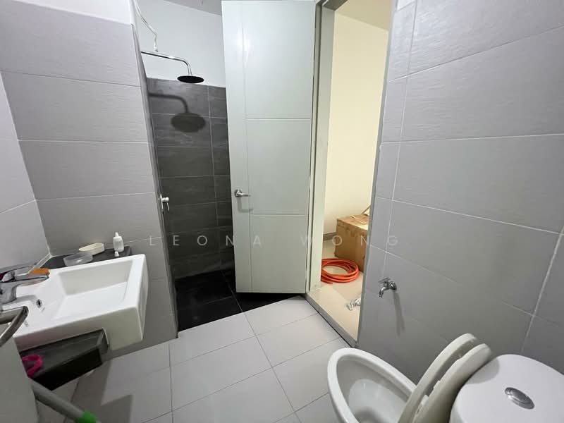 Condominium for Sale at X2 Residency - Leona Wong - Bathroom - PropertyGuru.com.my