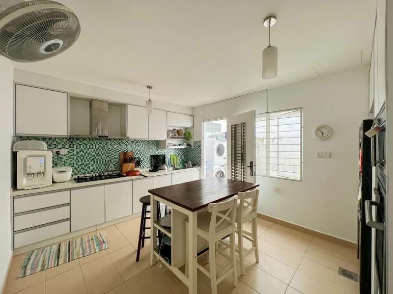 Semi-Detached House for Sale in Ampang (Selangor) - Hazwan Hilmi - Kitchen - PropertyGuru.com.my