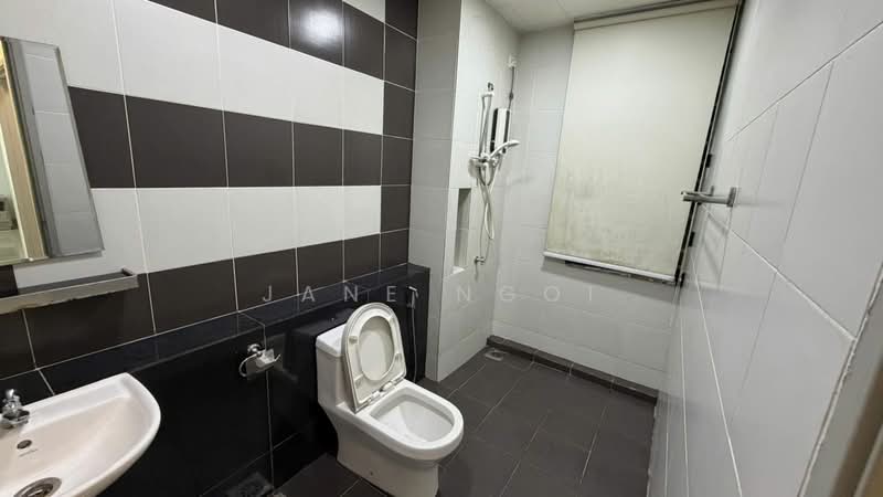 Apartment for Sale at Austin Regency (Pangsapuri Austin Perdana) - Jane Ngoi - Bathroom - PropertyGuru.com.my