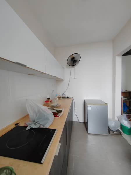 Servis Apartment untuk Dijual di Starz Valley - YS Lock - Kitchen - PropertyGuru.com.my