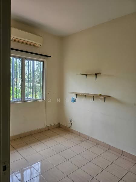 Rumah Teres untuk Dijual di Bandar Putra Permai (Seri Kembangan) - Foong Yun - Interior - PropertyGuru.com.my