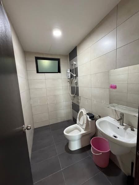 Servis Apartment untuk Disewa di Molek Regency - Elaine Lau - PropertyGuru.com.my