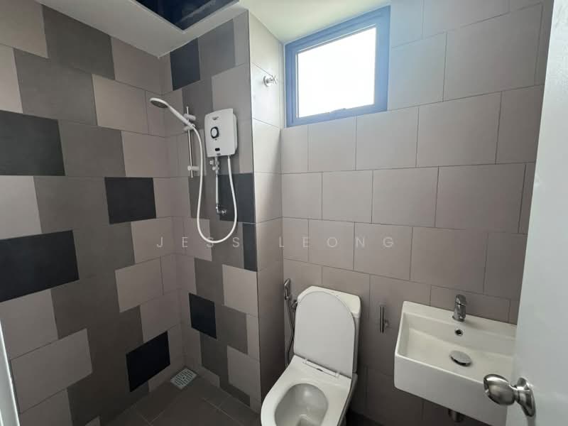 Servis Apartment untuk Disewa di Helix2 @ PJ South - Jess Leong - Bathroom - PropertyGuru.com.my