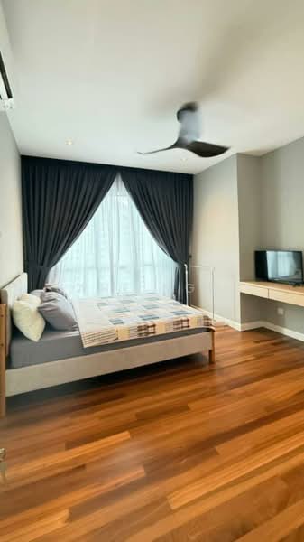 Condominium for Sale at The Straits View Condominium - Jane Ngoi - Bedroom - PropertyGuru.com.my