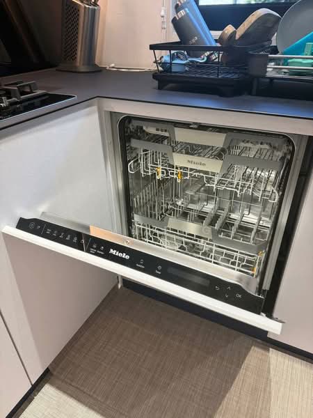 Semi-Detached House for Sale in Eco Botanic (Iskandar Puteri (Nusajaya)) - Ivy Eng - Kitchen - PropertyGuru.com.my