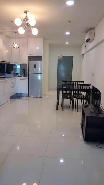 Service Residence for Rent at Cormar Suites (Fraser Place (Lot 163)) - Ashlee LSS - Kitchen - PropertyGuru.com.my