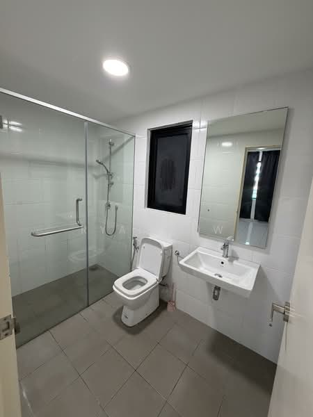 Servis Apartment untuk Dijual di Parc 3 - Ryan Low - Bathroom - PropertyGuru.com.my