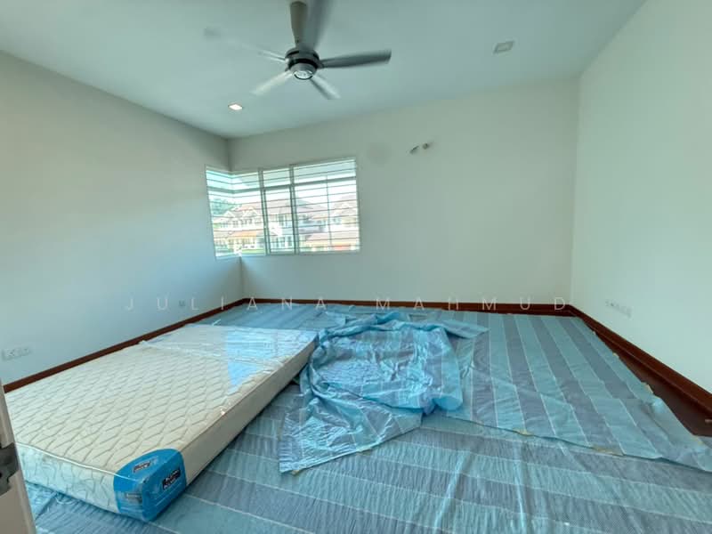 Semi-Detached House for Sale in Presint 11 (Putrajaya) - Juliana Mahmud - Bedroom - PropertyGuru.com.my