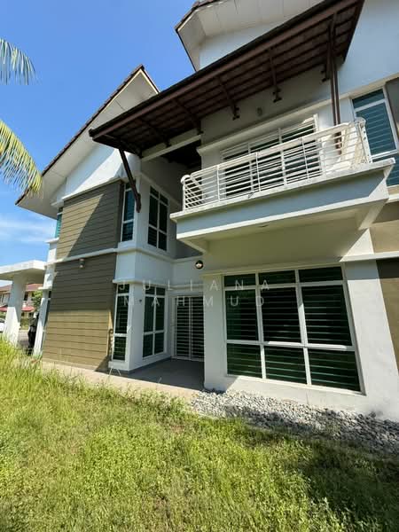 Semi-Detached House for Sale in Presint 11 (Putrajaya) - Juliana Mahmud - Exterior - PropertyGuru.com.my