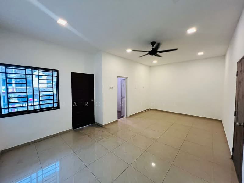 2-storey Terraced House for Sale in Taman Desa Jaya (Johor Bahru) - Marcus Thye - Living Room - PropertyGuru.com.my