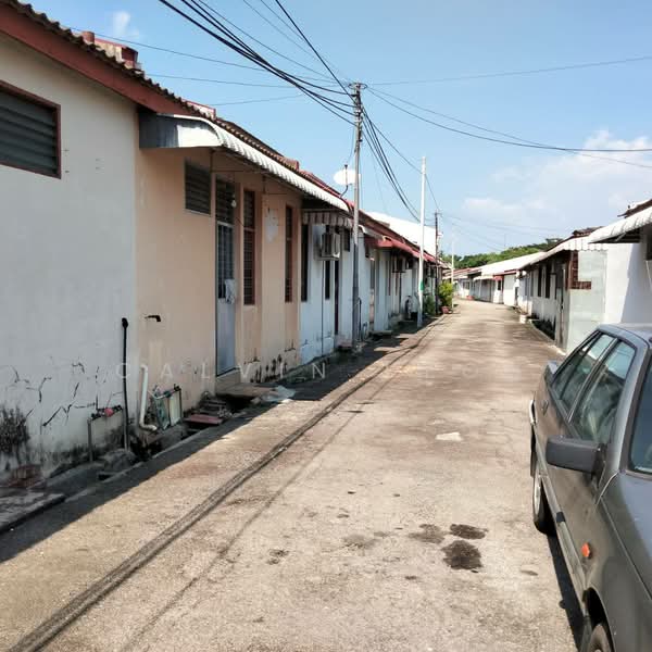 Rumah Teres 1 Tingkat untuk Dijual di Taman Iping (Batu Maung) - Calvin Keoh - Exterior - PropertyGuru.com.my