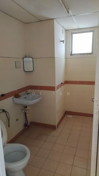 Kondominium untuk Dijual di Prima Setapak Condominium - Joe Tan - Bathroom - PropertyGuru.com.my